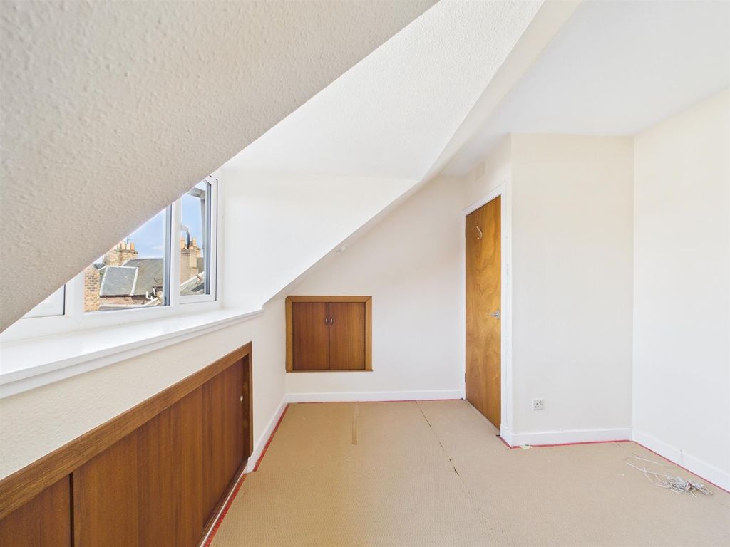 Additional image 8 of 2 bed flat for saleFlat 1R, The Cross, Coupar Angus PH13