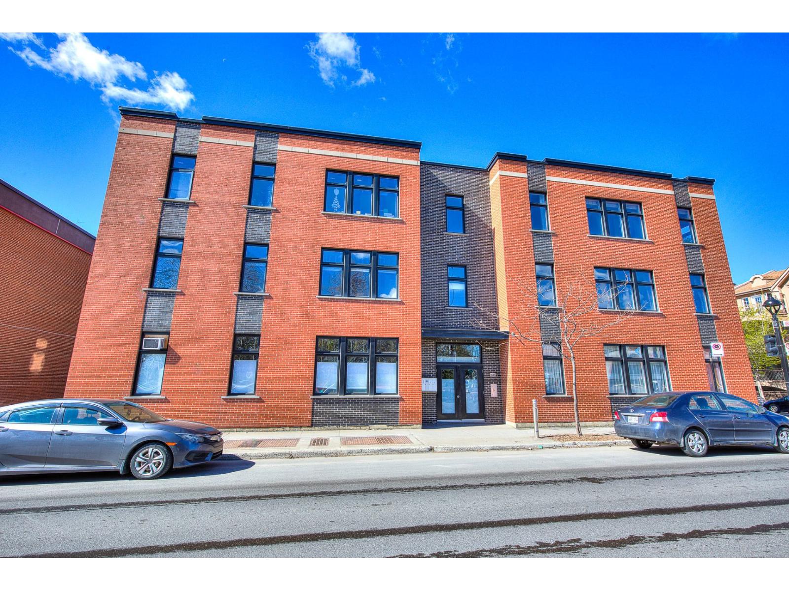 1464 Rue Frontenac