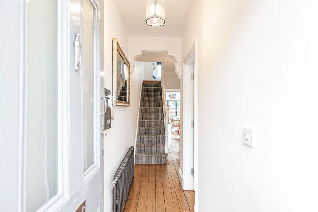 Additional image 2 of 6 bed terraced house to rentChilswell Road, Oxford OX1