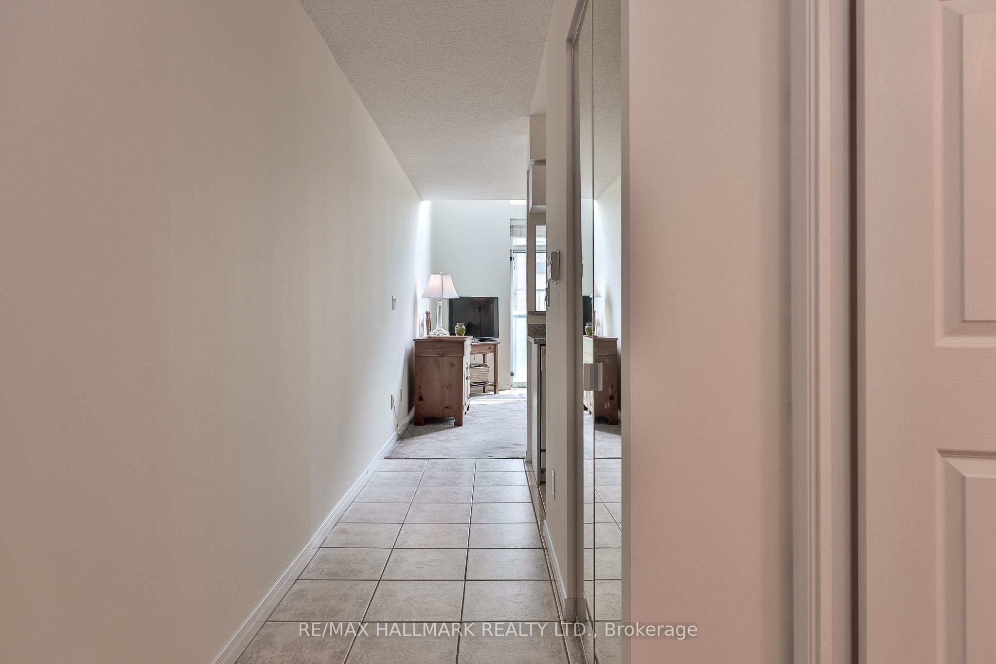 Additional image 3 of 528-109 Front Street E, Toronto, ON, M5A 4P7