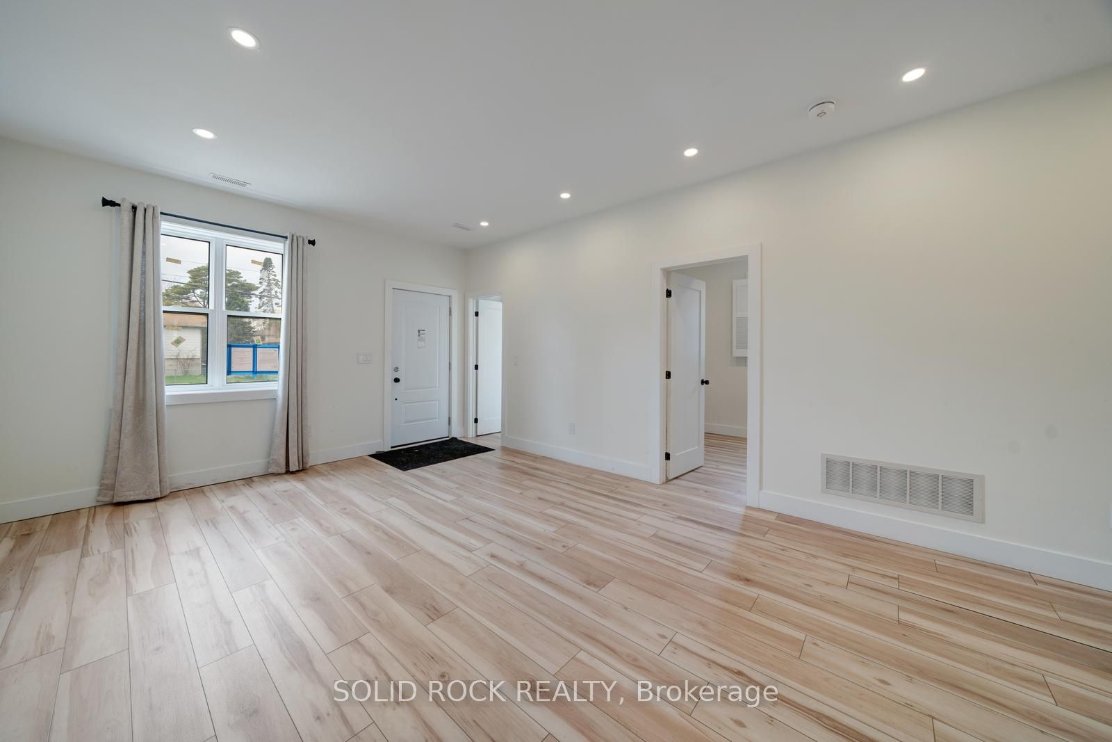 Additional image 6 of 781 Oliva Street, Pickering, ON, L1W 2V9