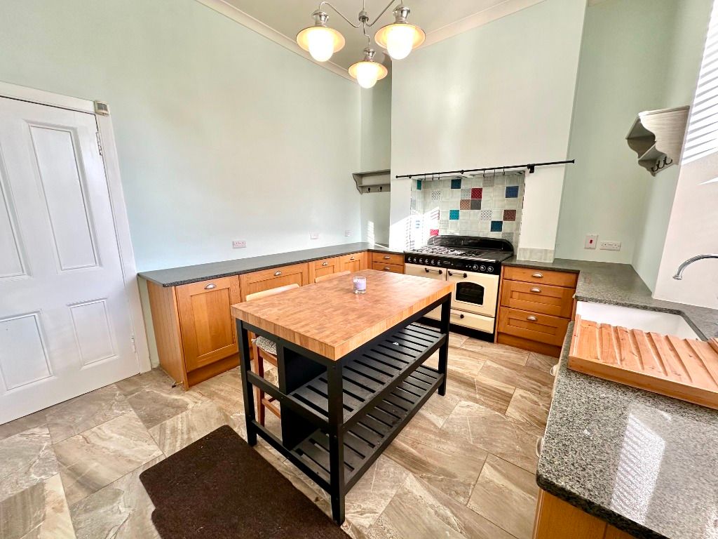Additional image 4 of 4 bed detached house to rentCarriagehill Drive, Paisley, Renfrewshire PA2