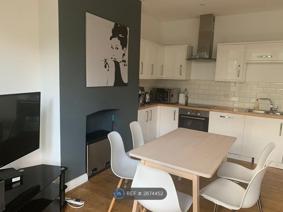 Additional image 2 of 5 bed flat to rentCowley Road, Oxford OX4