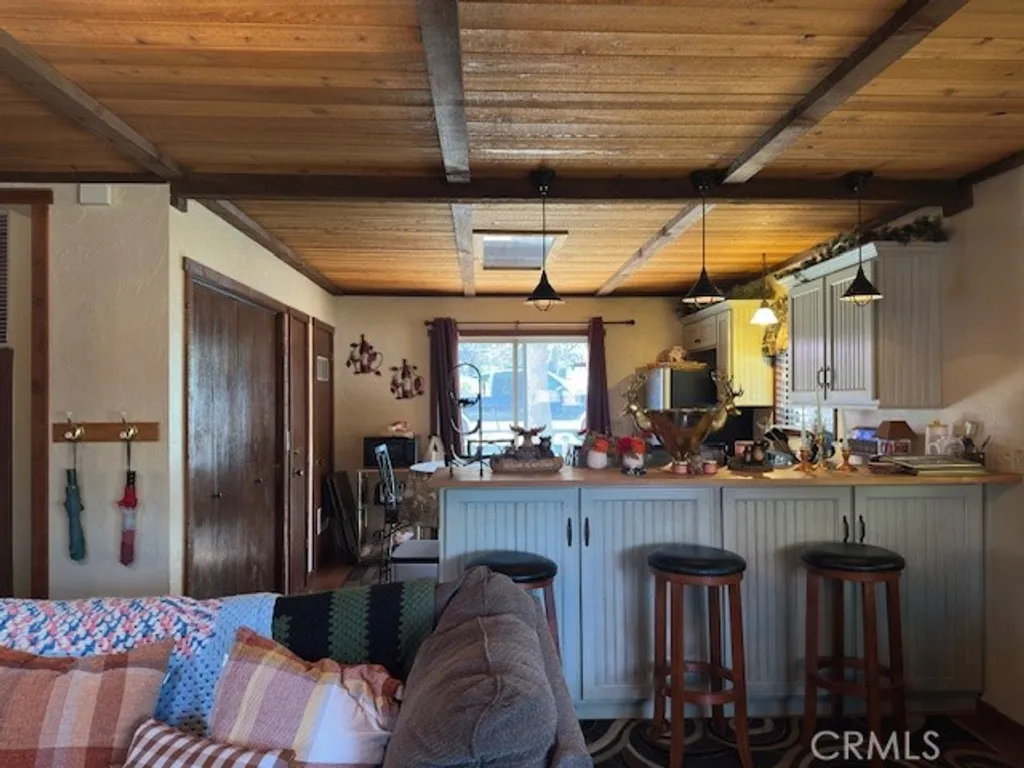Additional image 17 of 245 Sunset Ln, Sugarloaf, CA 92386
