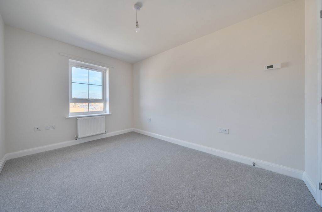 Additional image 8 of 3 bed end terrace house to rentSouthwold Drive, Hampton Beach, Peterborough PE7