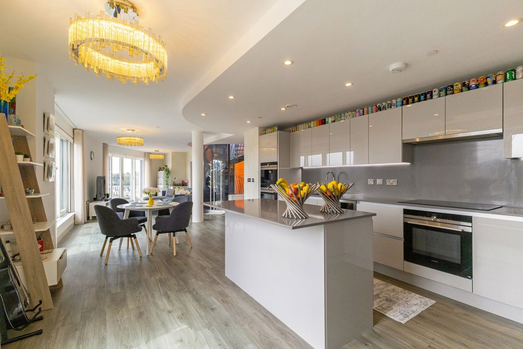 Additional image 7 of 2 bed penthouse for saleMidland Road, Bath BA2