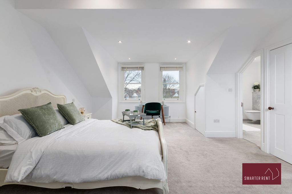 Additional image 12 of 3 bed flat to rentBurlington Avenue, Kew TW9
