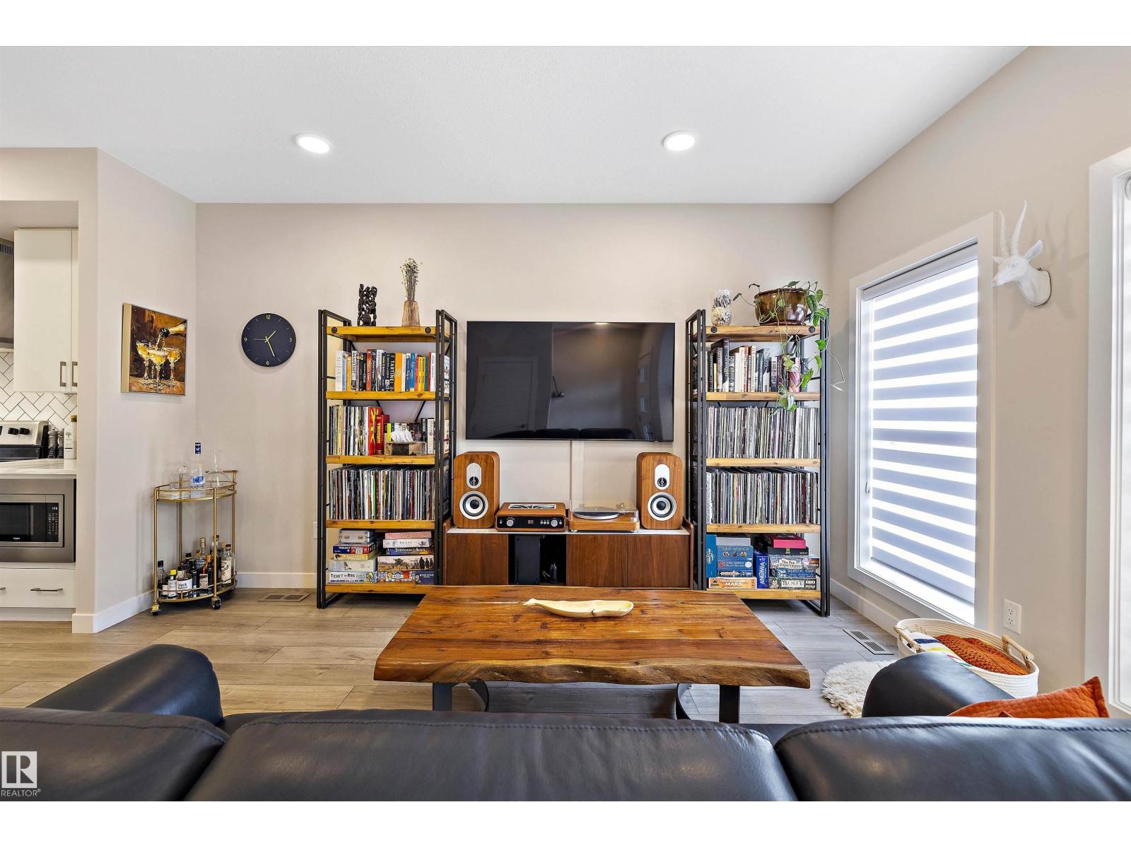 Additional image 4 of 7817 Yorke Road NW, Edmonton, AB, T5G2R6