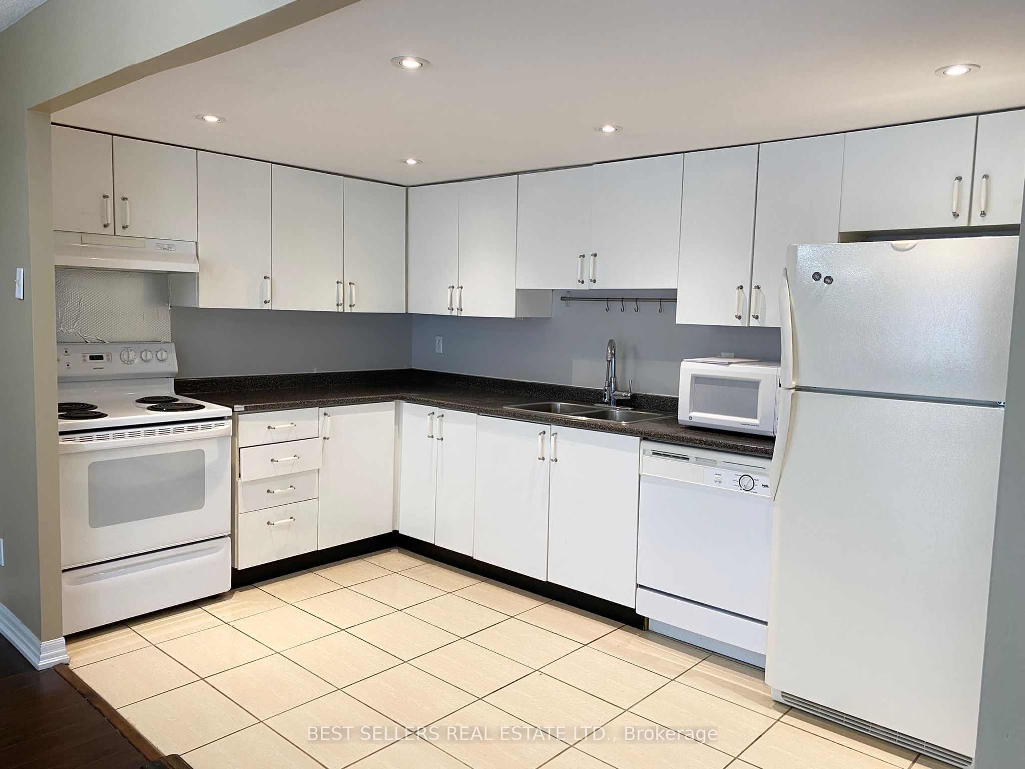 Additional image 6 of 1505-115 Hillcrest Avenue, Mississauga, ON, L5B 3Y9