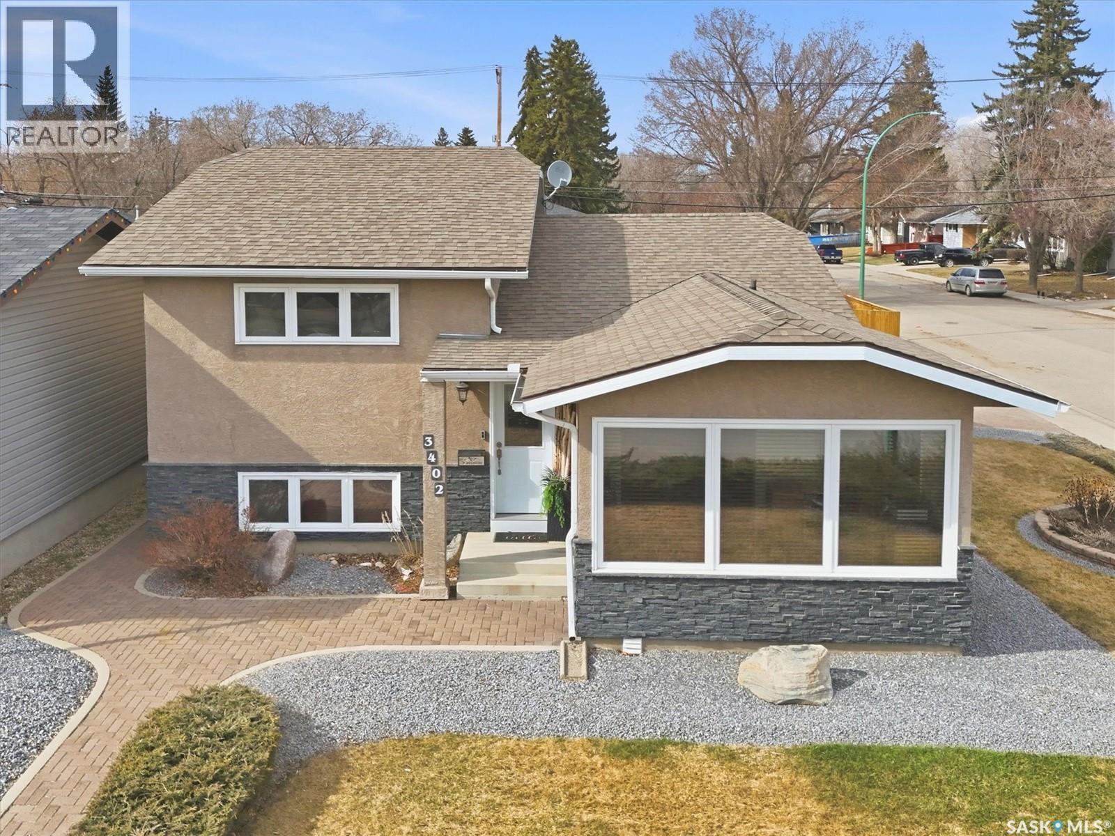3402 Calder CRESCENT