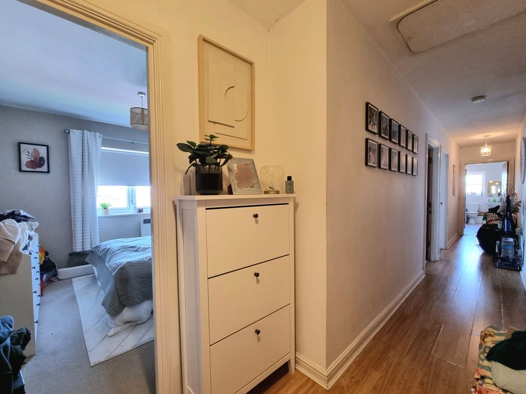 Additional image 6 of 2 bed flat for saleMaes Dewi Pritchard, Brackla CF31