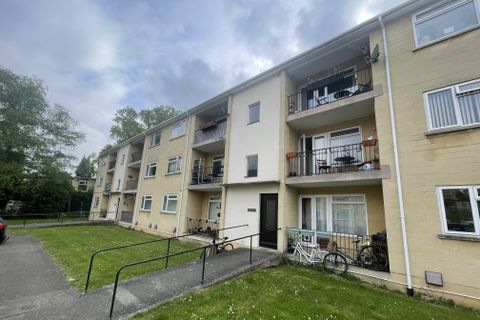 Jesse Hughes Court, Larkhall, Bath BA1