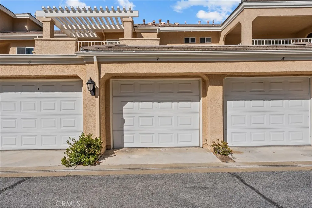 Additional image 3 of 24029 Arroyo Park Drive Unit 7, Valencia, CA 91355