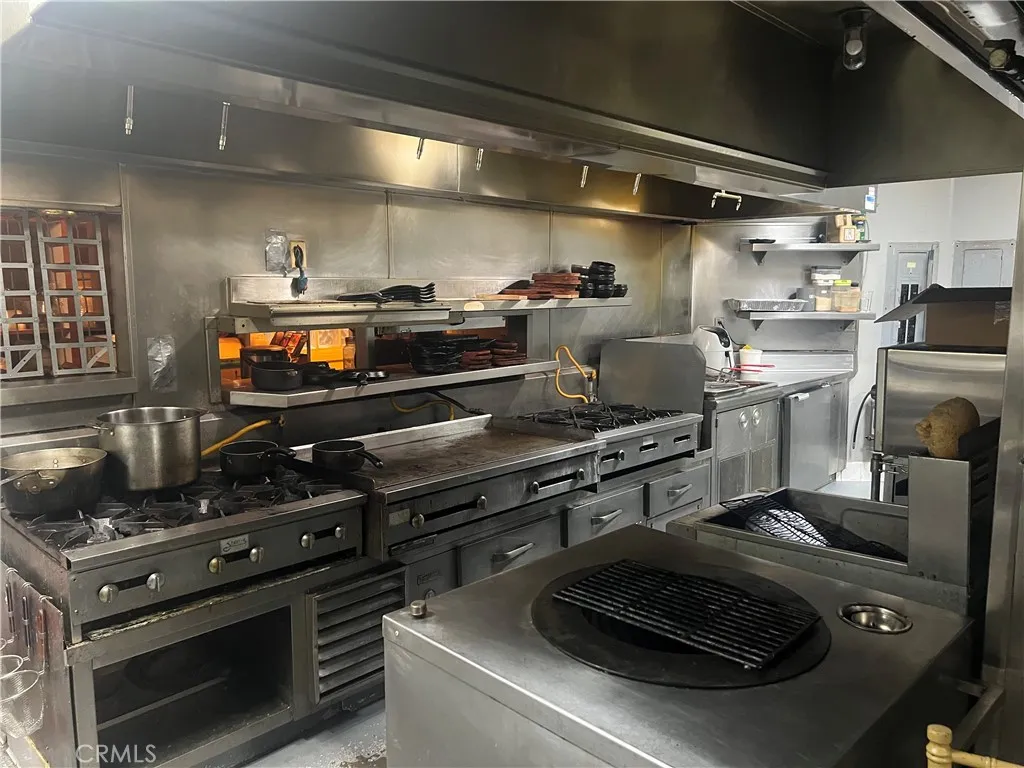 Additional image 44 of 965 W Foothill Blvd, Upland, CA 91786