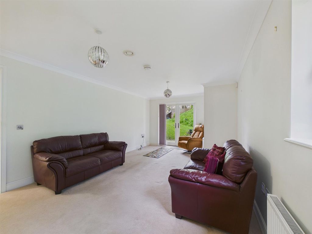 Additional image 9 of 2 bed flat for saleEllerslie Drive, Malvern WR14