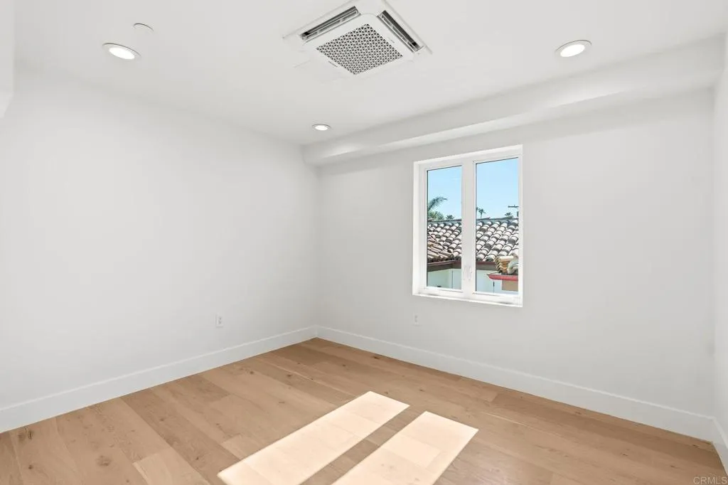 Additional image 28 of 214 S Pacific Street, Oceanside, CA 92054
