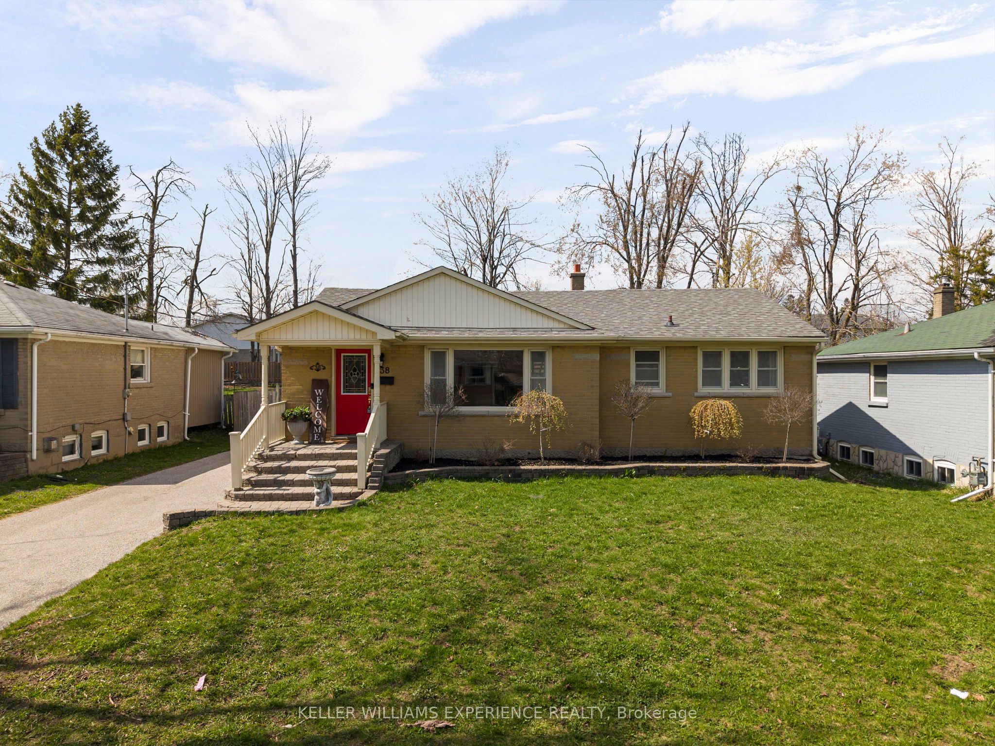 38 North Street W, Orillia, ON, L3V 3S5