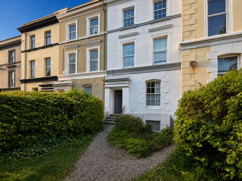 North Road East, Plymouth PL4