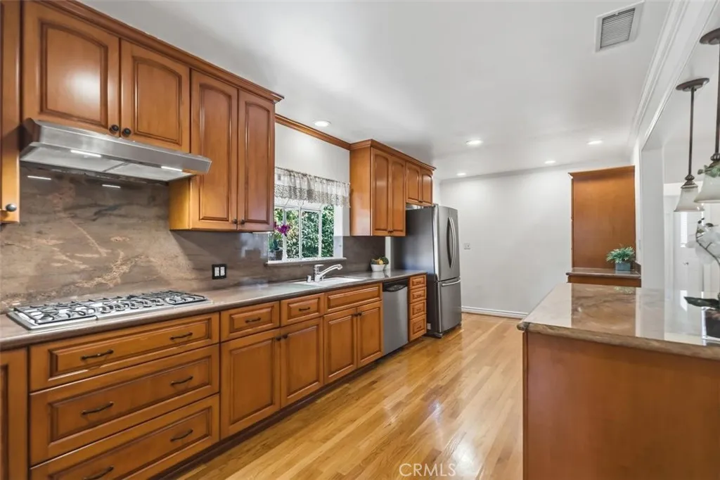 Additional image 7 of 6233 Zelzah Ave, Encino, CA 91316