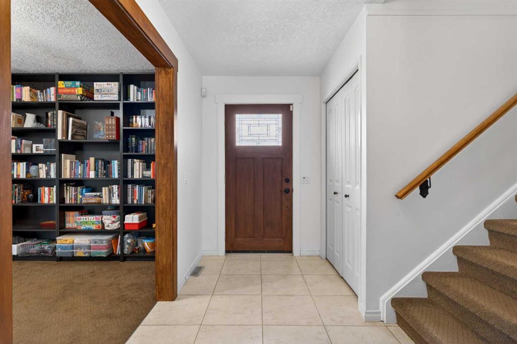 Additional image 6 of 3719 37 Street NW, Calgary, AB, T2L 2J2