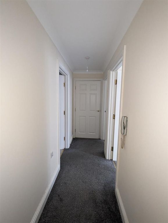 Additional image 6 of 1 bed flat to rentMarket Street, Haverfordwest SA61