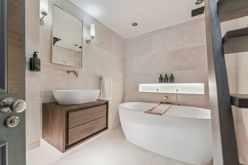 Additional image 39 of 3 bed flat for saleWinton Drive, Flat 0/1, Kelvinside, Glasgow G12