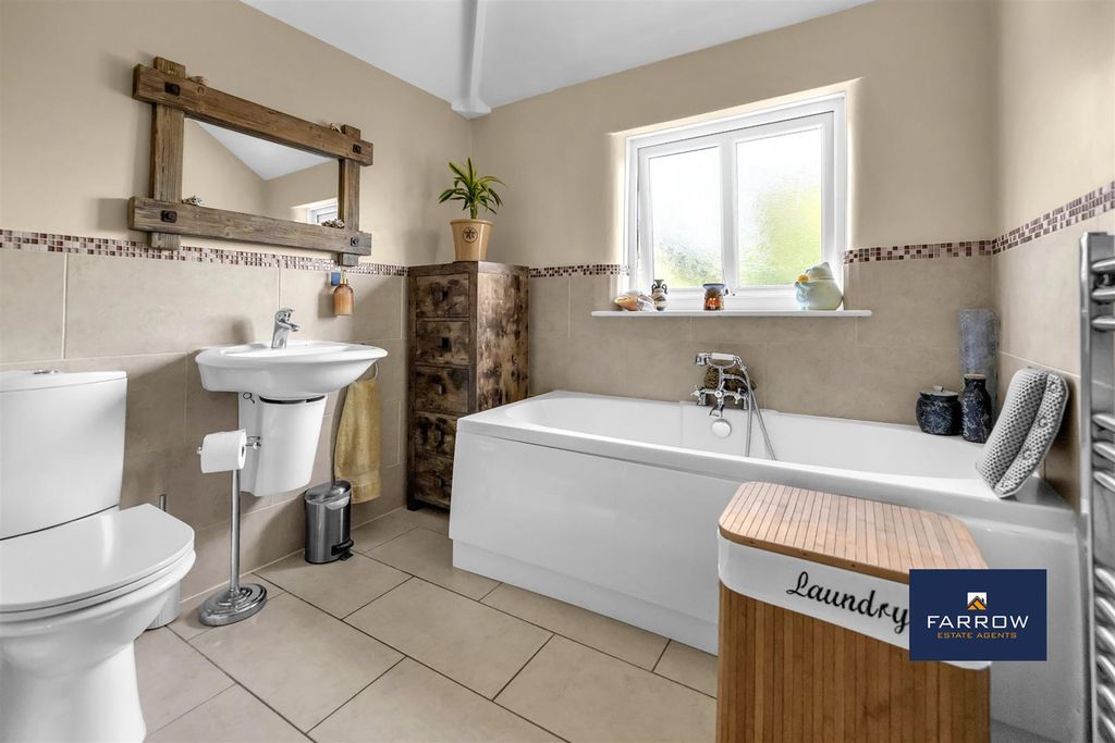 Additional image 21 of 2 bed semi-detached house for saleCemetery Crescent, Laceby, Grimsby DN37