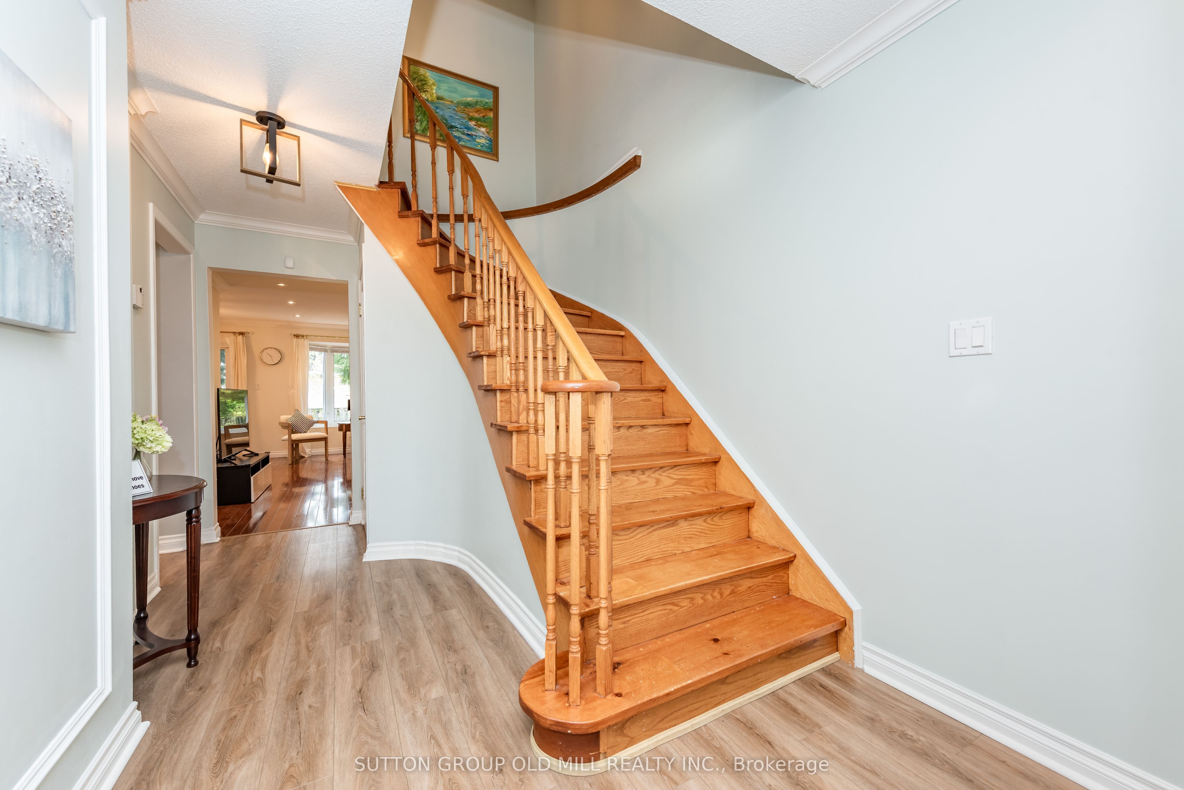 Additional image 3 of 1603 Dewberry Crescent, Mississauga, ON, L4W 3B6