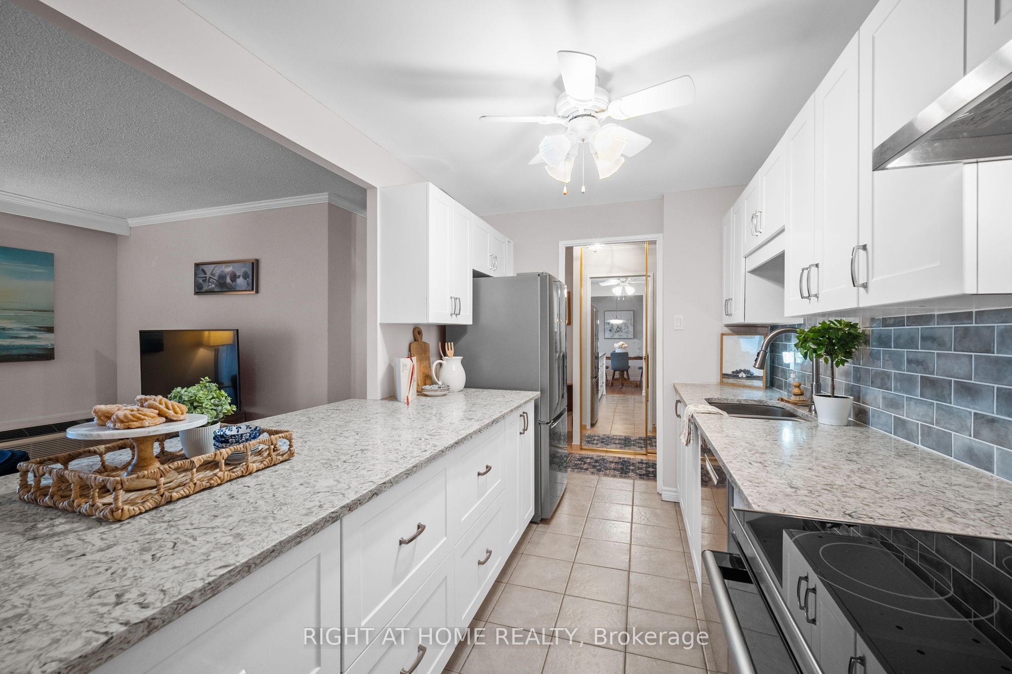 Additional image 5 of 1006-1025 Richmond Road, Ottawa, ON, K2B 8G8