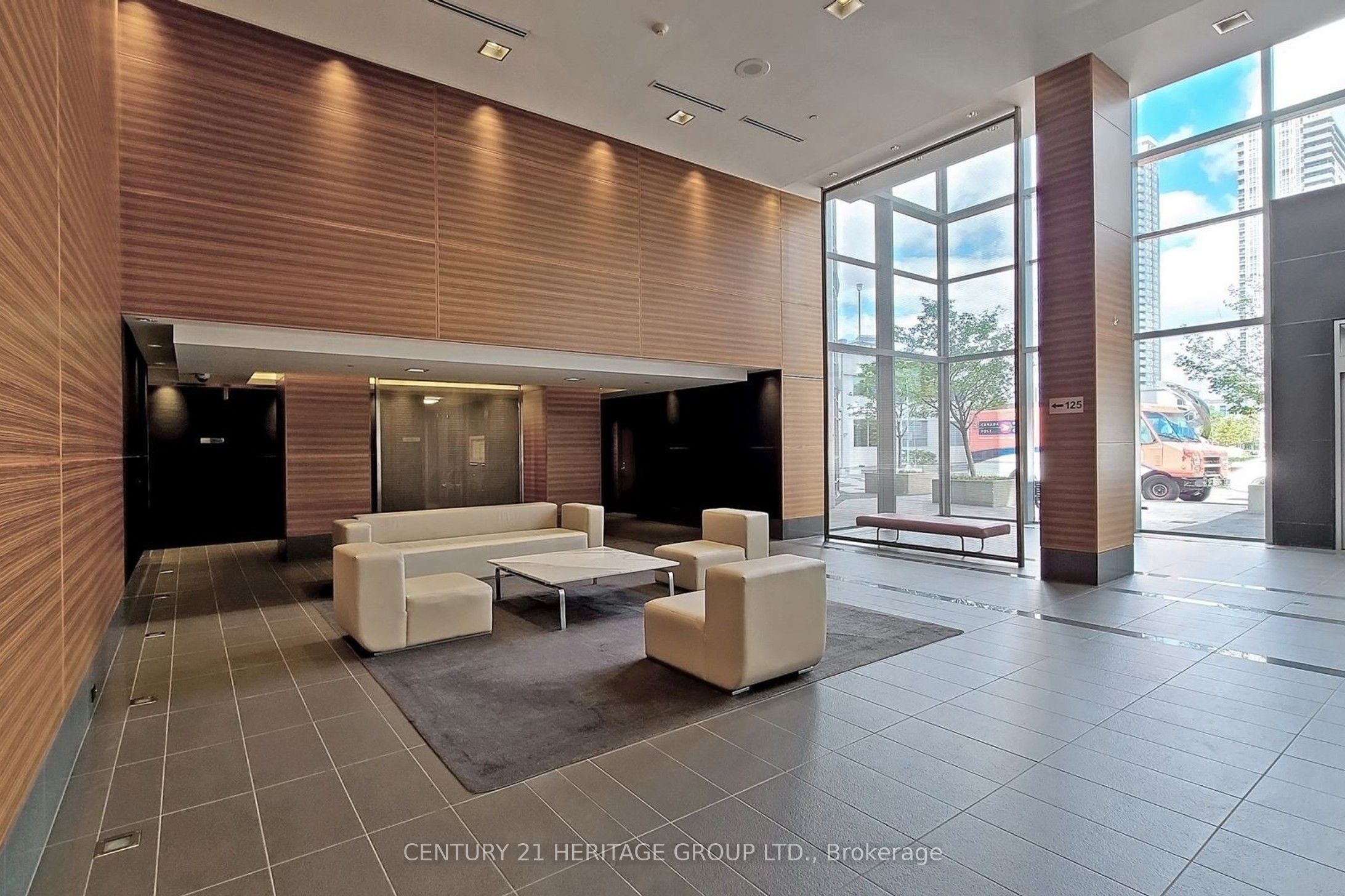Additional image 3 of 1216-135 Village Green Square, Toronto, ON, M1S 0G4