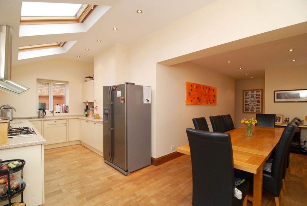 Additional image 3 of 4 bed detached house to rentWest End Avenue, Harrogate HG2