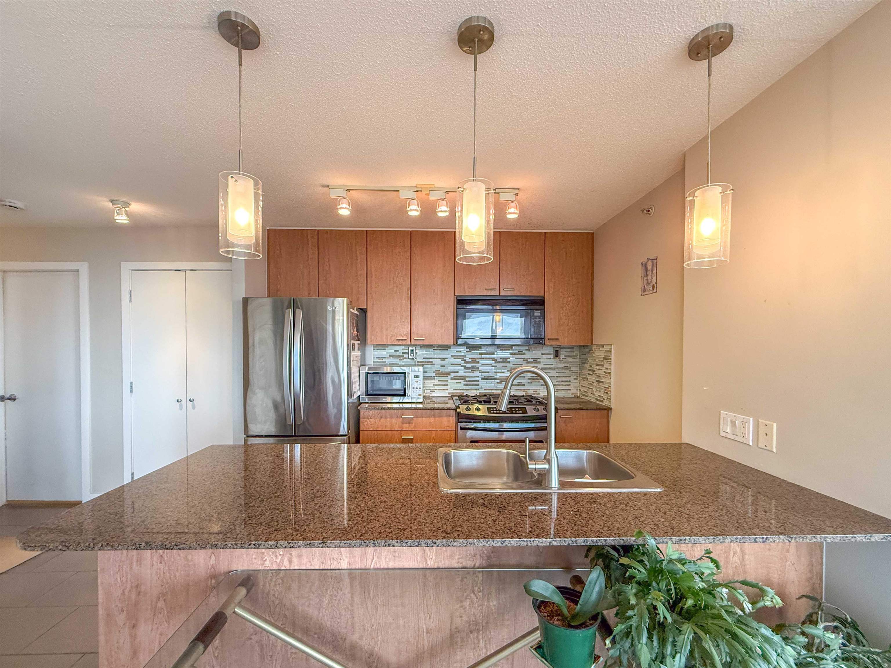 Additional image 3 of 1403-7063 Hall Avenue, Burnaby, BC, V5E 0A5