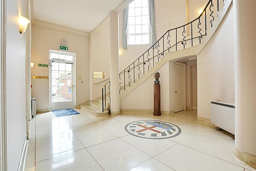 Additional image 16 of 2 bed property for saleChauncy Court, Hertford SG14