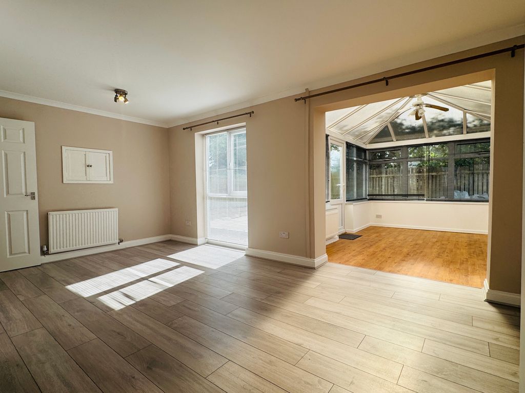 Additional image 5 of 4 bed property to rentPlas Penwern, Carmarthen SA31