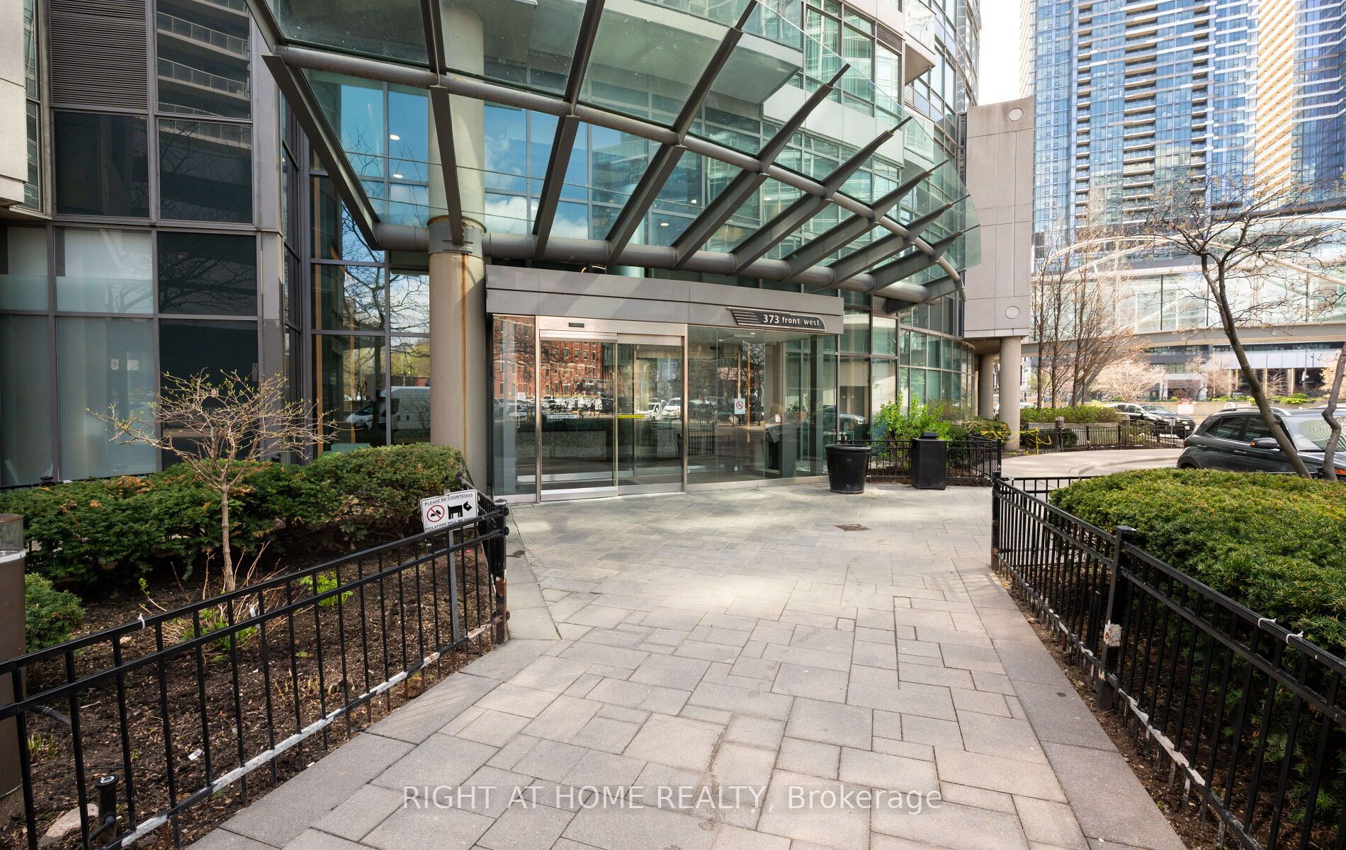Additional image 4 of 803-373 Front Street W, Toronto, ON, M5V 3R7