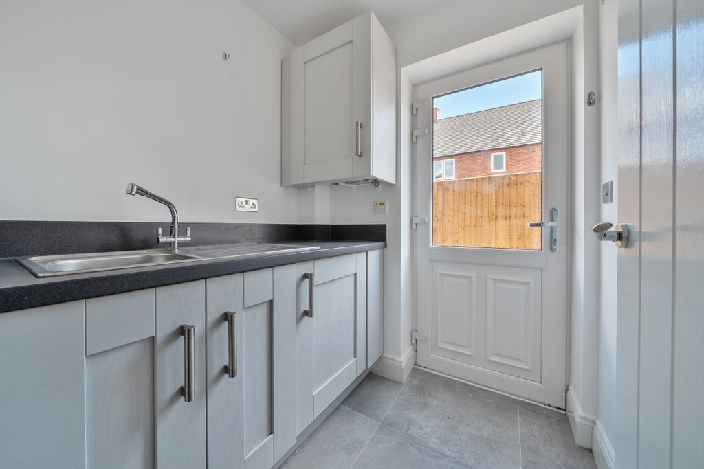 Additional image 7 of 4 bed detached house to rentSid Courtney Road, Tiddington, Stratford-Upon-Avon CV37