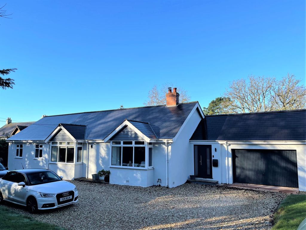 5 bed detached bungalow to rentHigher Marley Road, Exmouth EX8