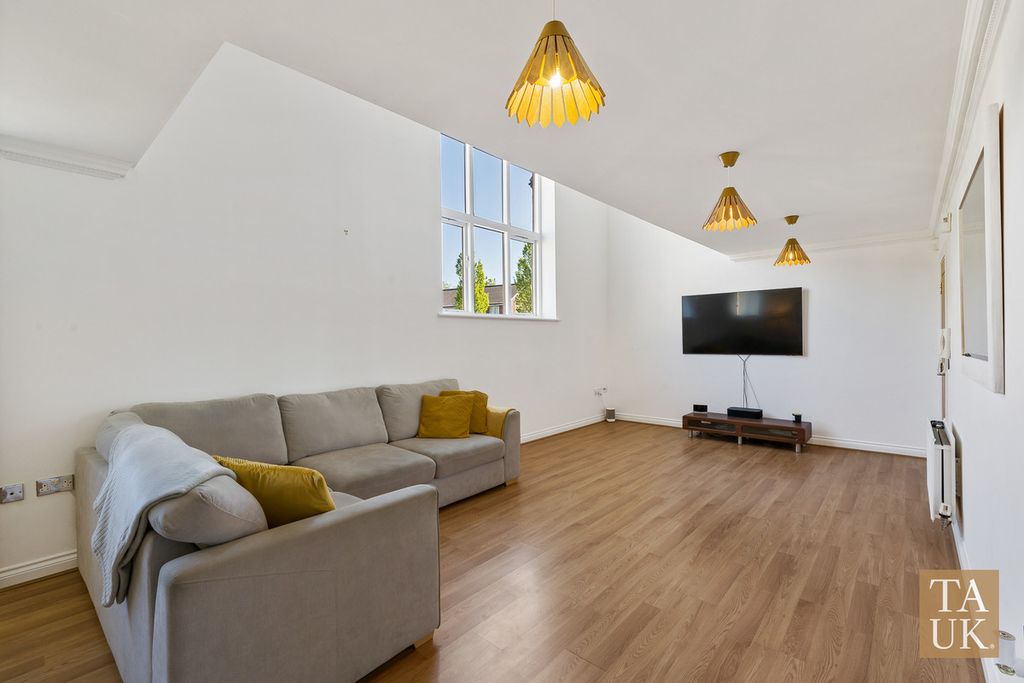 Additional image 6 of 3 bed flat for saleGrammar School Court, Ormskirk L39