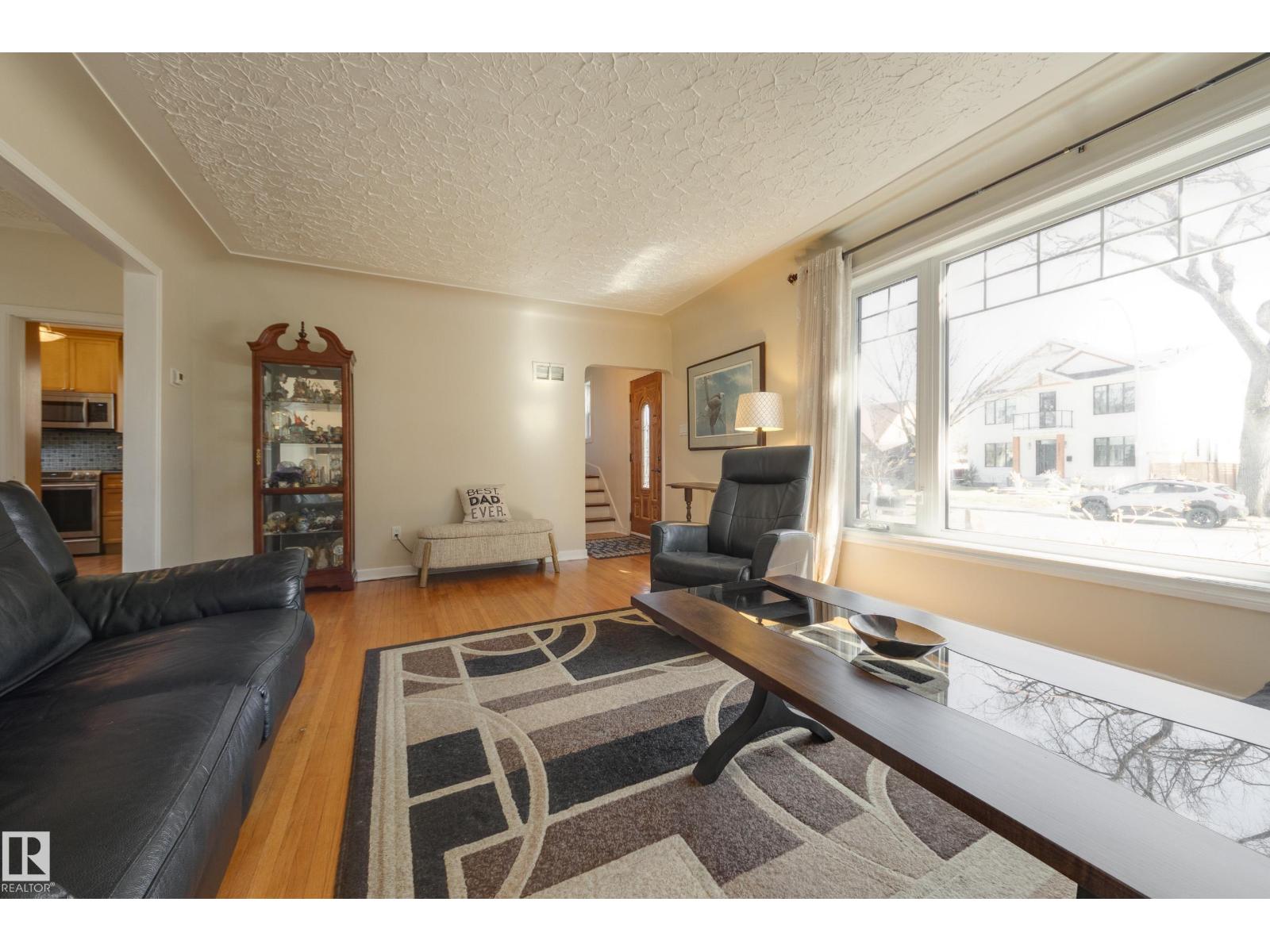 Additional image 5 of 11516 72 Avenue NW, Edmonton, AB, T6G0B8