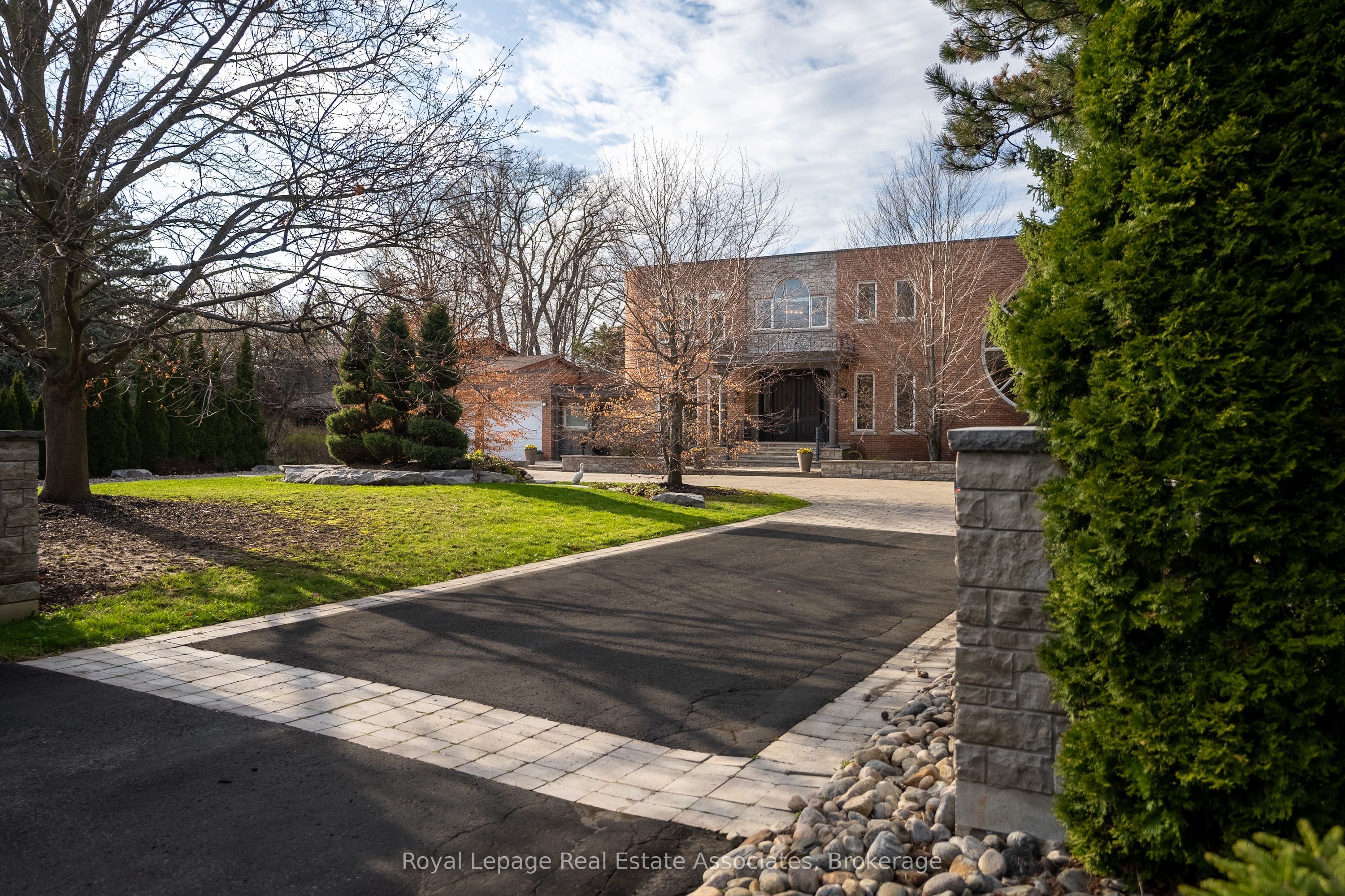 Additional image 2 of 12 Westmount Park Road, Toronto, ON, M9P 1R5
