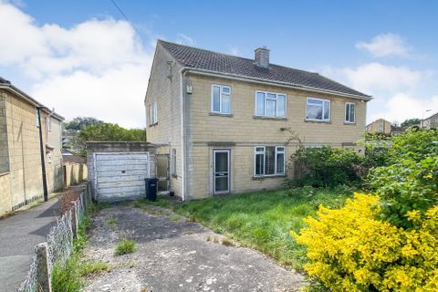 Belmore Gardens, Bath BA2