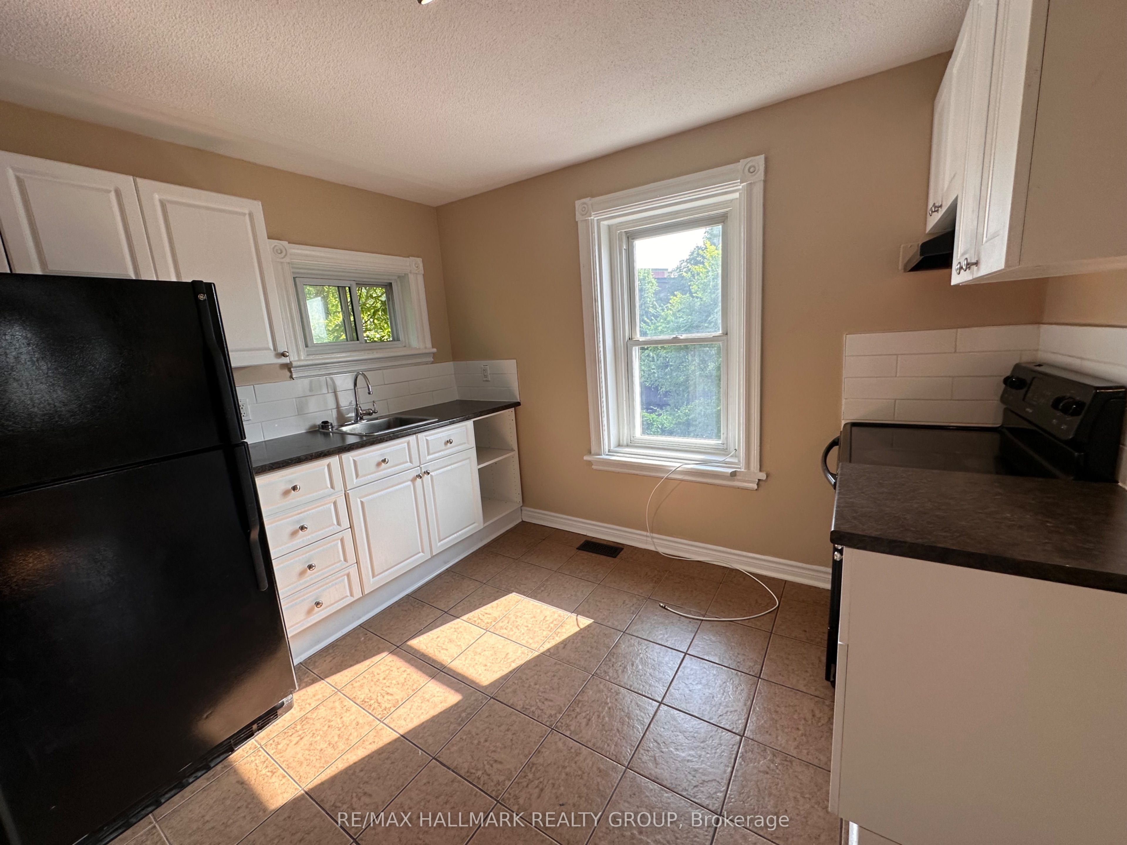 Additional image 3 of 3-1308 Shillington Avenue, Ottawa, ON, K1Z 8A5