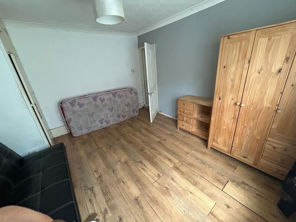 Additional image 6 of 2 bed flat for saleLime Grove, Neath SA11
