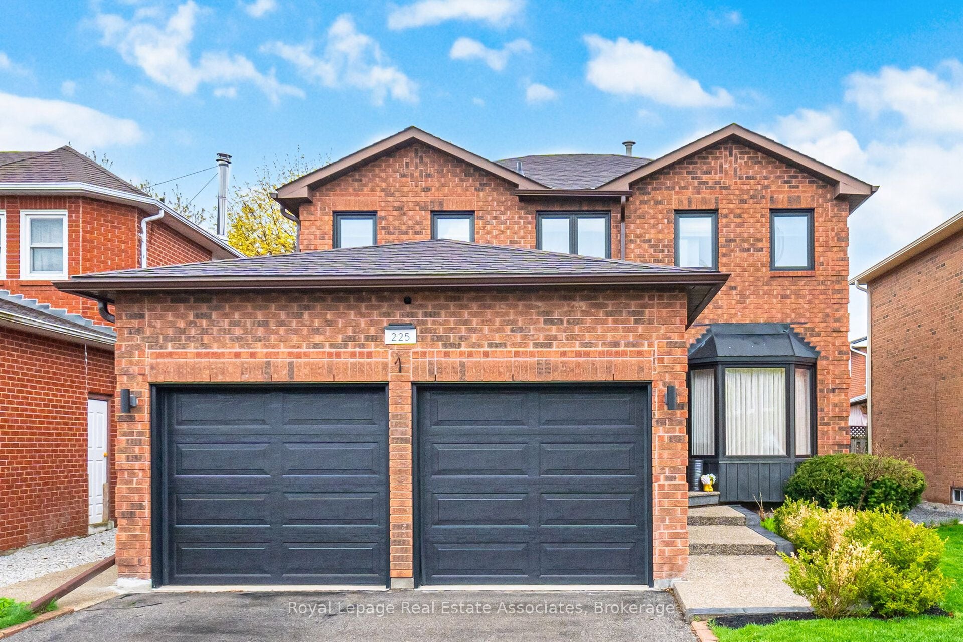 225 Barber Drive, Halton Hills, ON, L7G 5K5