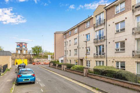1/5 Whyte Place, Lower London Road, Abbeyhill, Edinburgh EH7