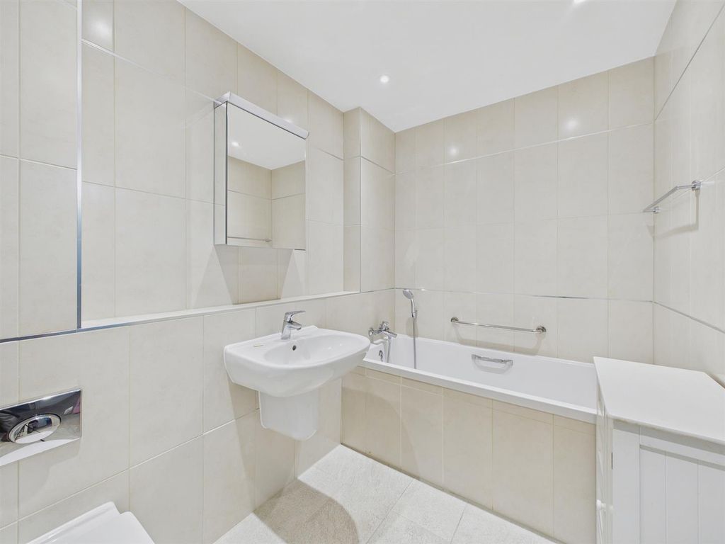 Additional image 15 of 2 bed flat for saleEllerslie Drive, Malvern WR14