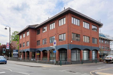 High Street, Yiewsley, West Drayton UB7, New home
