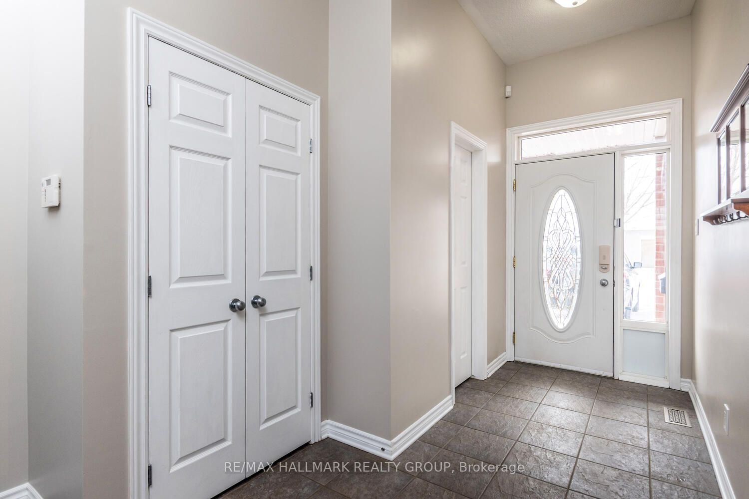 Additional image 4 of 266 Horseshoe Crescent, Ottawa, ON, K2S 0B7