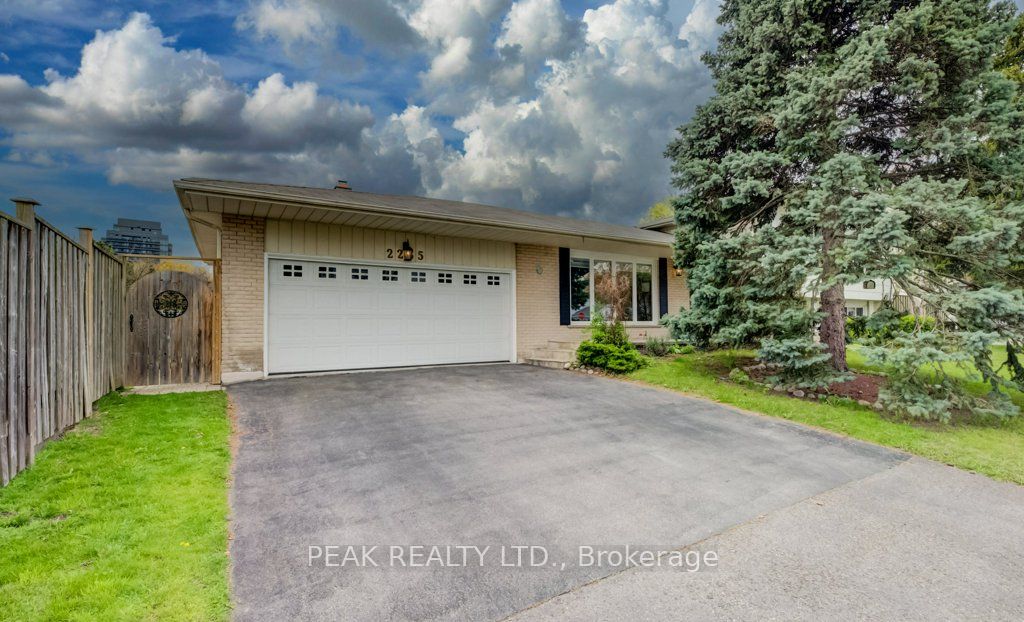 Additional image 3 of 2235 Waycross Crescent, Mississauga, ON, L5K 1J5