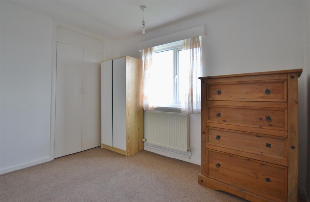 Additional image 4 of 2 bed flat to rentCurlew Close, Haverfordwest SA61